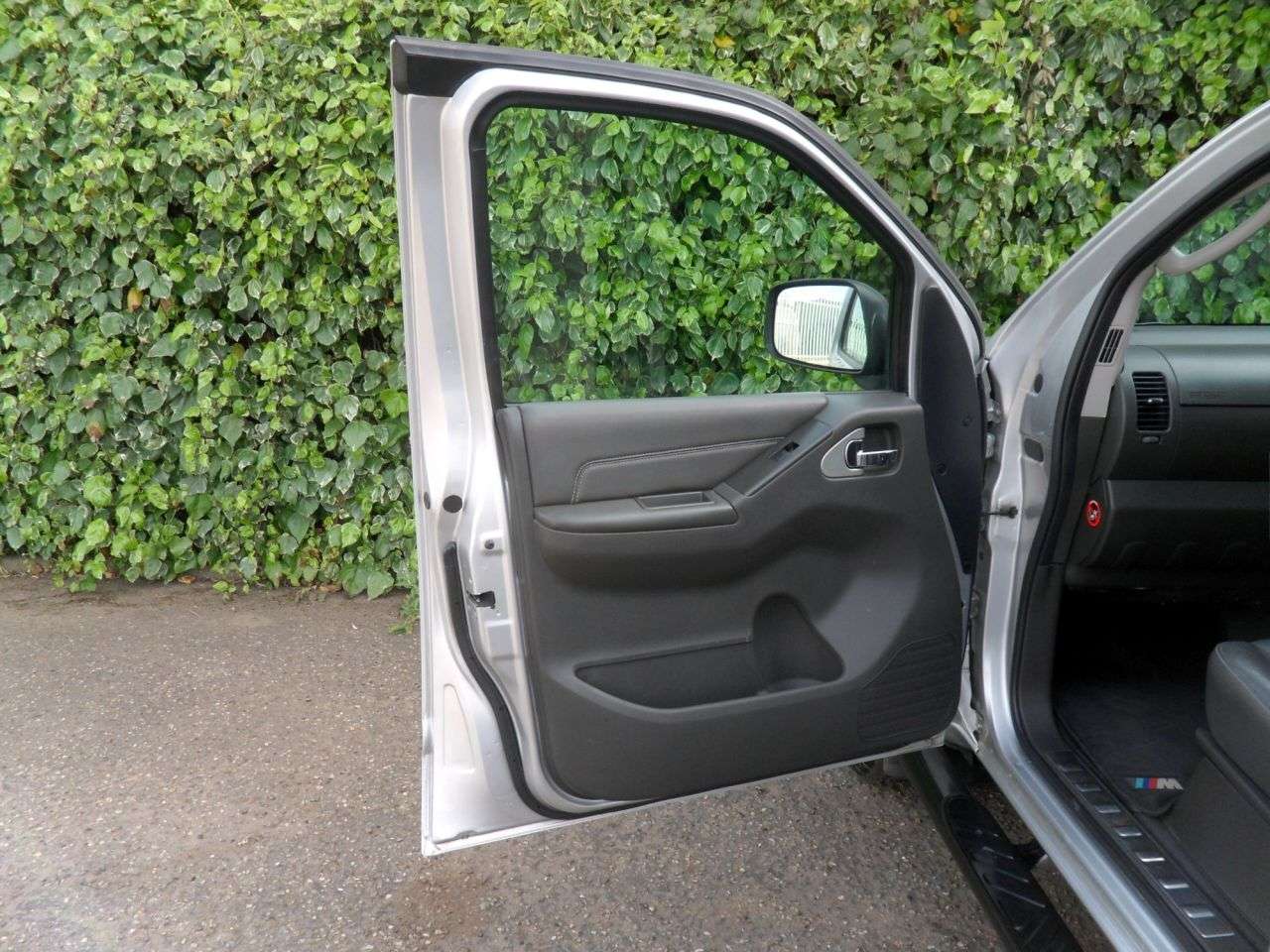 2012 NISSAN NAVARA 2012 NISSAN NAVARA