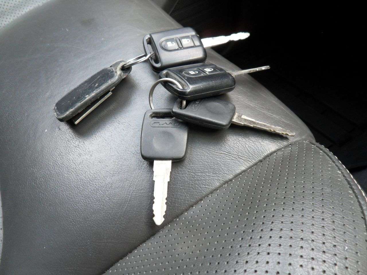 2012 NISSAN NAVARA 2012 NISSAN NAVARA