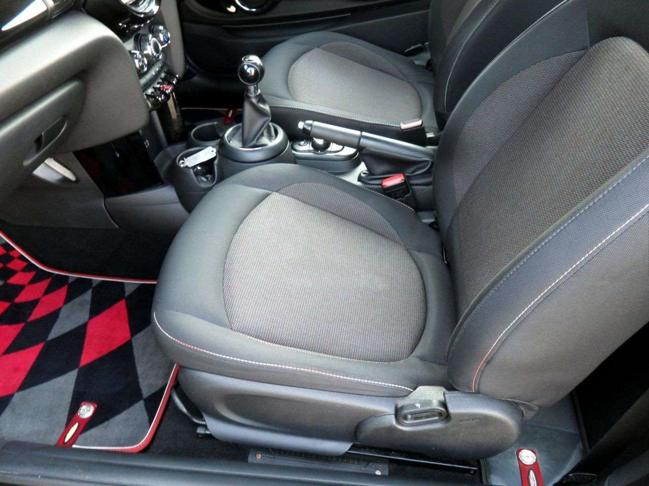 2017 MINI HATCH 2017 MINI HATCH