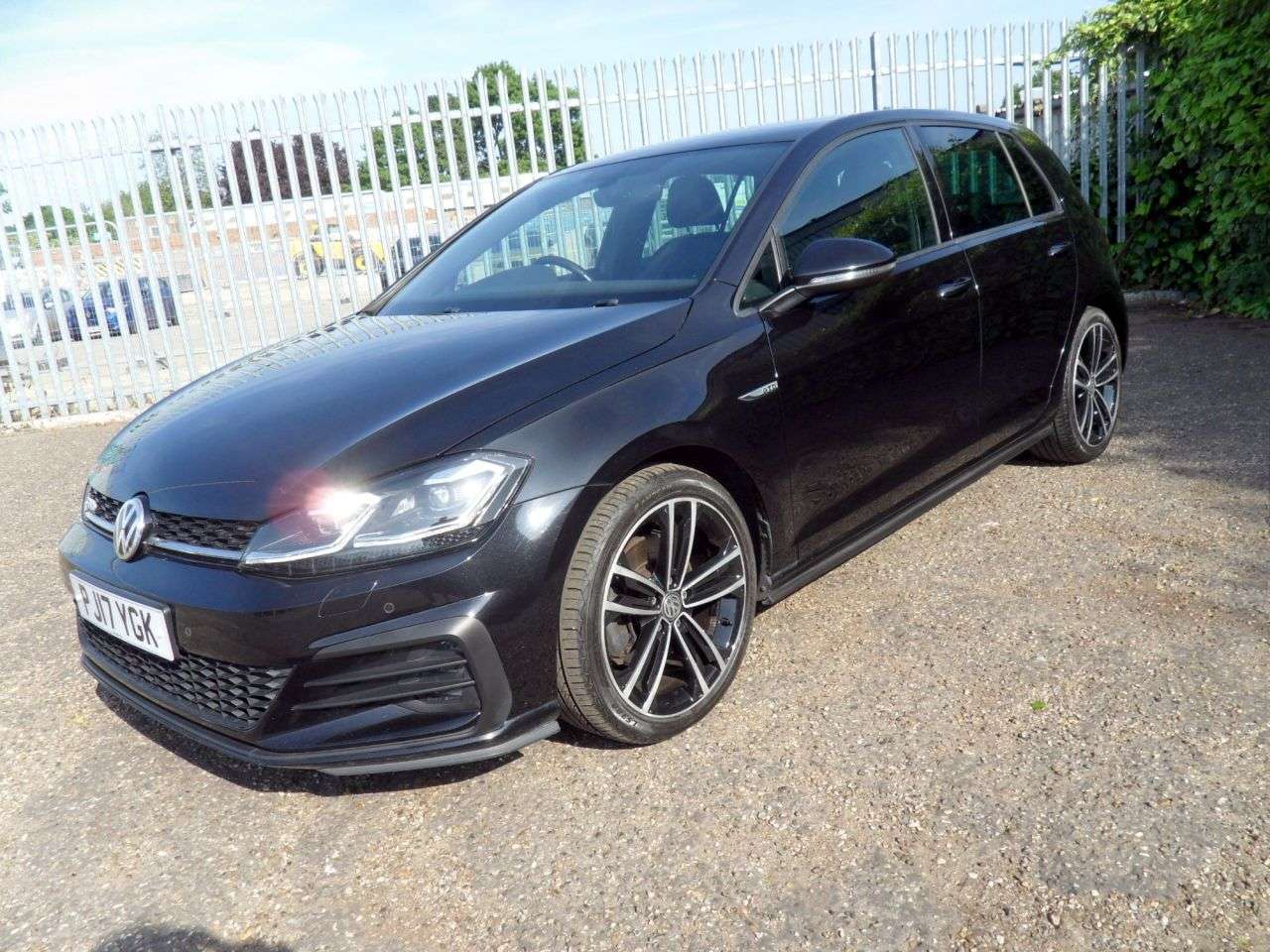 2017 VOLKSWAGEN GOLF 2017 VOLKSWAGEN GOLF