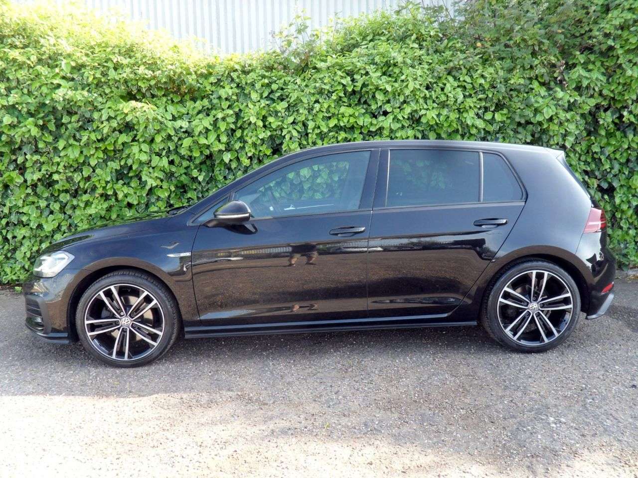 2017 VOLKSWAGEN GOLF 2017 VOLKSWAGEN GOLF