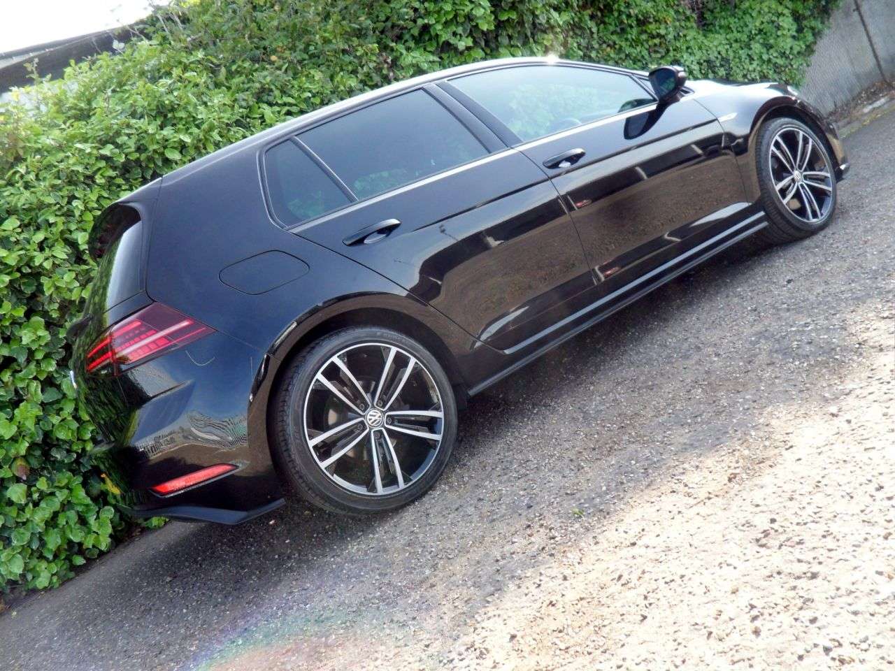 2017 VOLKSWAGEN GOLF 2017 VOLKSWAGEN GOLF
