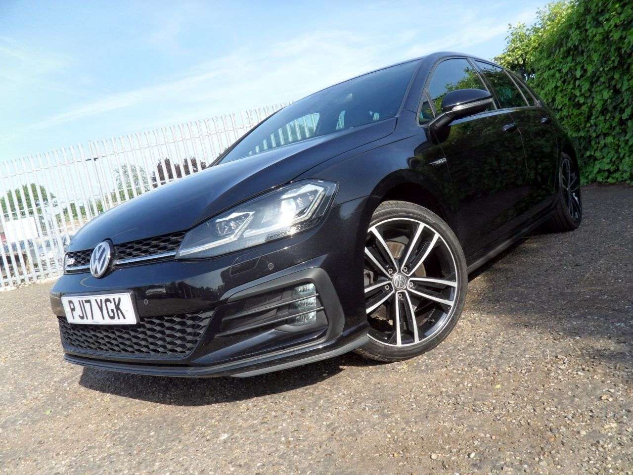 2017 VOLKSWAGEN GOLF 2017 VOLKSWAGEN GOLF