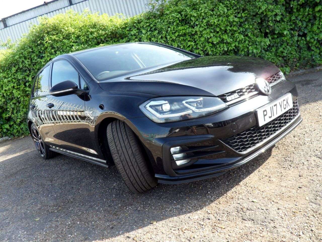 2017 VOLKSWAGEN GOLF 2017 VOLKSWAGEN GOLF