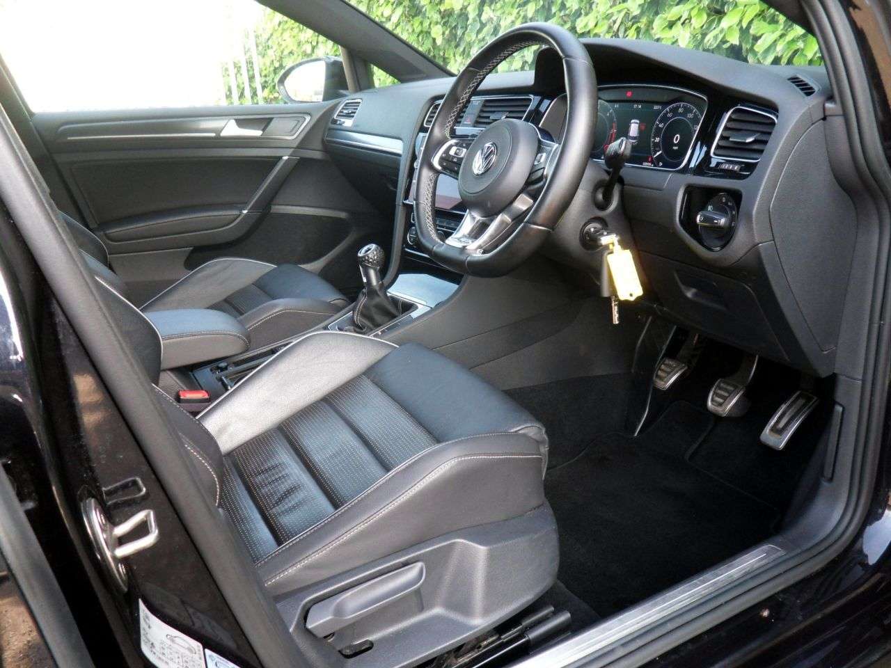 2017 VOLKSWAGEN GOLF 2017 VOLKSWAGEN GOLF