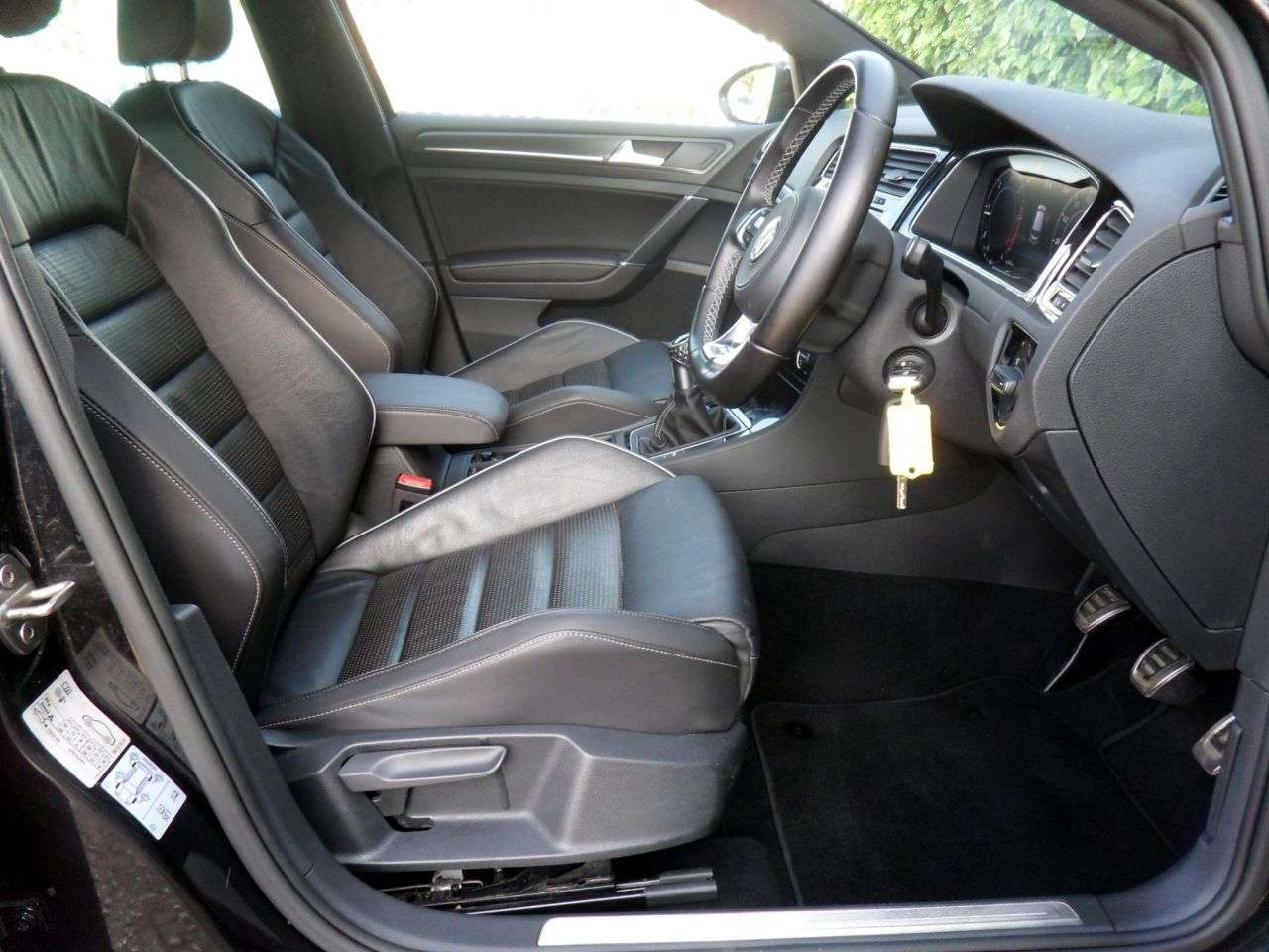 2017 VOLKSWAGEN GOLF 2017 VOLKSWAGEN GOLF