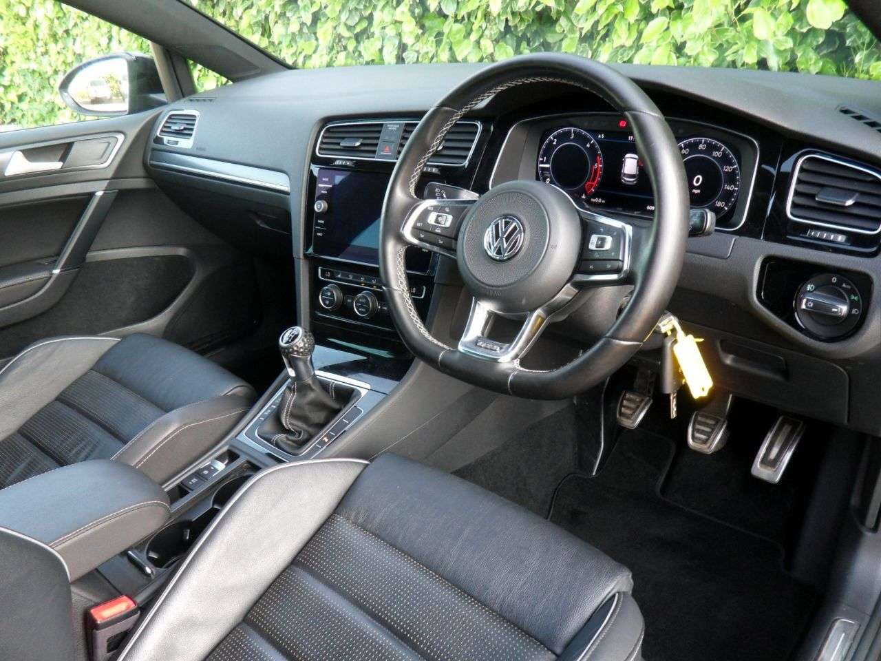 2017 VOLKSWAGEN GOLF 2017 VOLKSWAGEN GOLF
