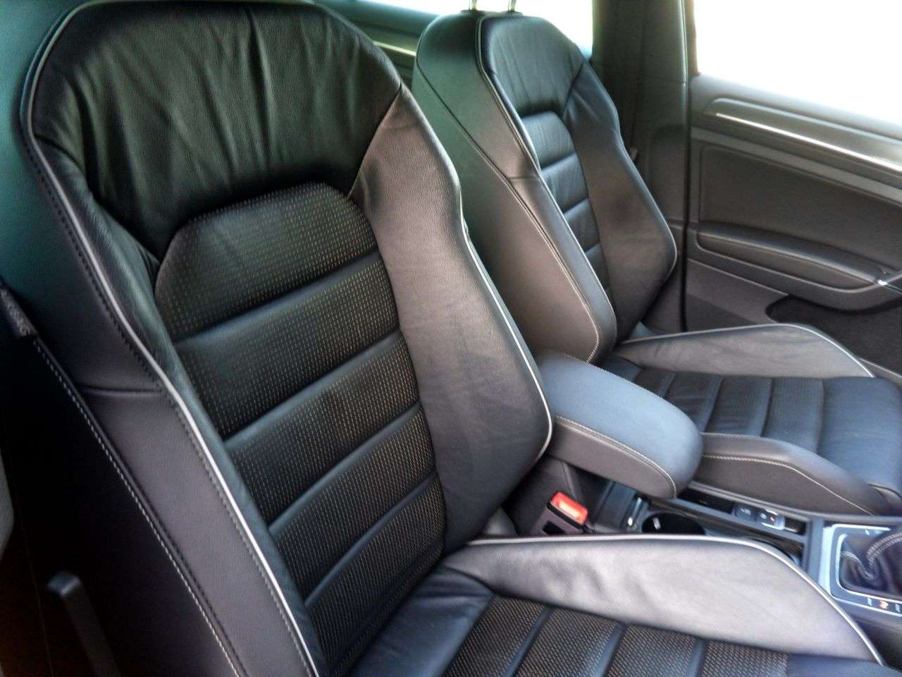 2017 VOLKSWAGEN GOLF 2017 VOLKSWAGEN GOLF
