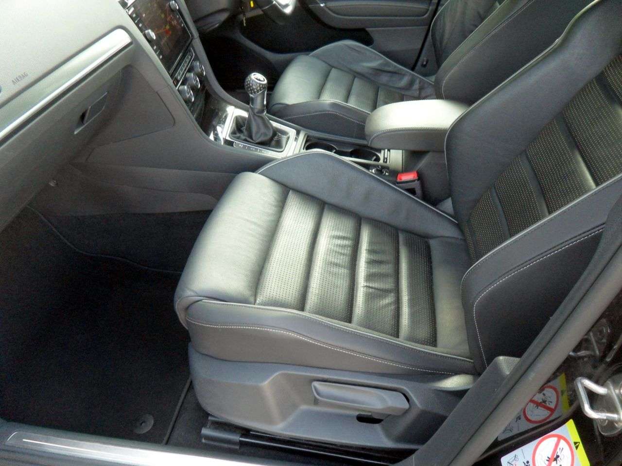 2017 VOLKSWAGEN GOLF 2017 VOLKSWAGEN GOLF