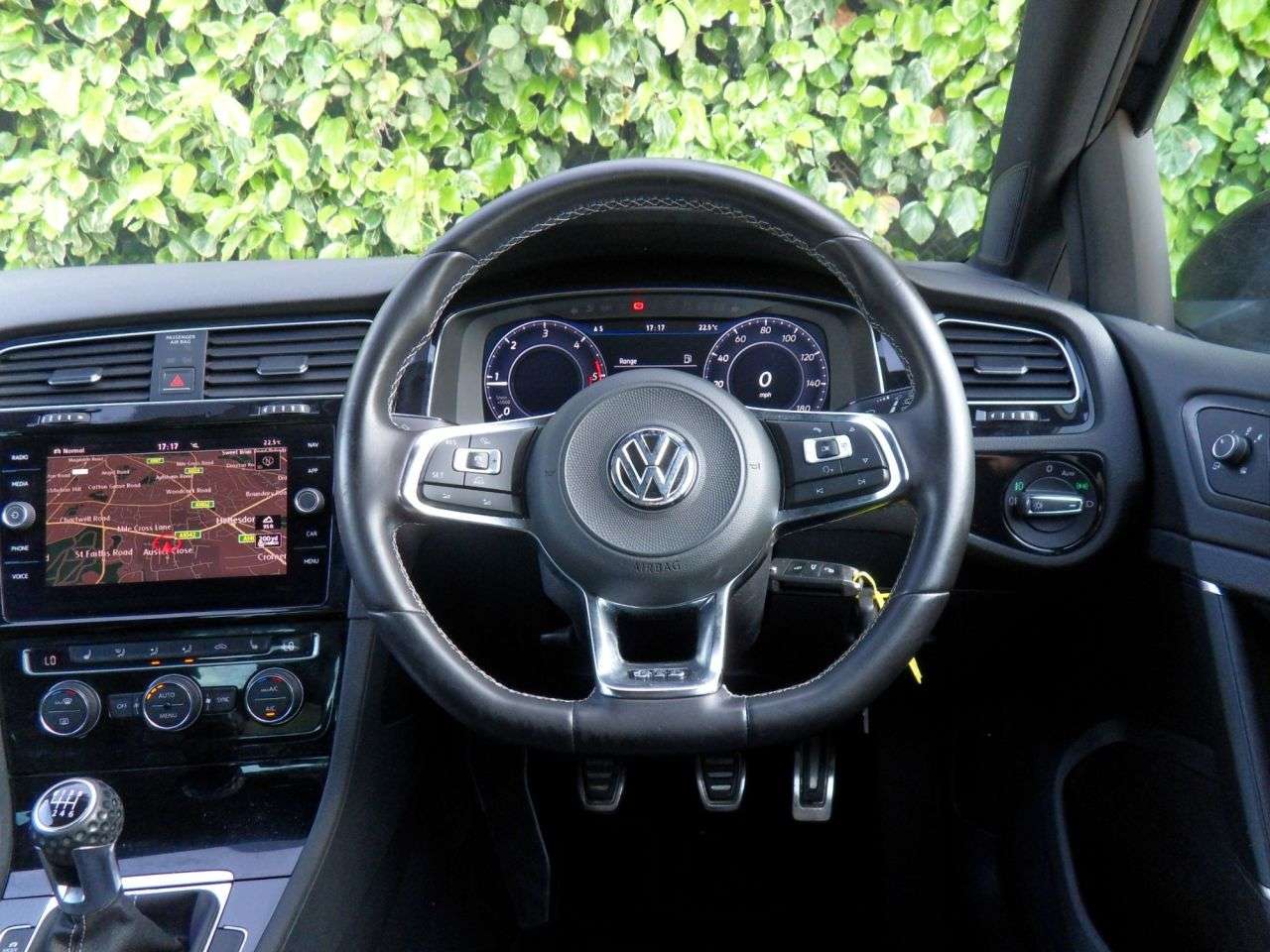 2017 VOLKSWAGEN GOLF 2017 VOLKSWAGEN GOLF