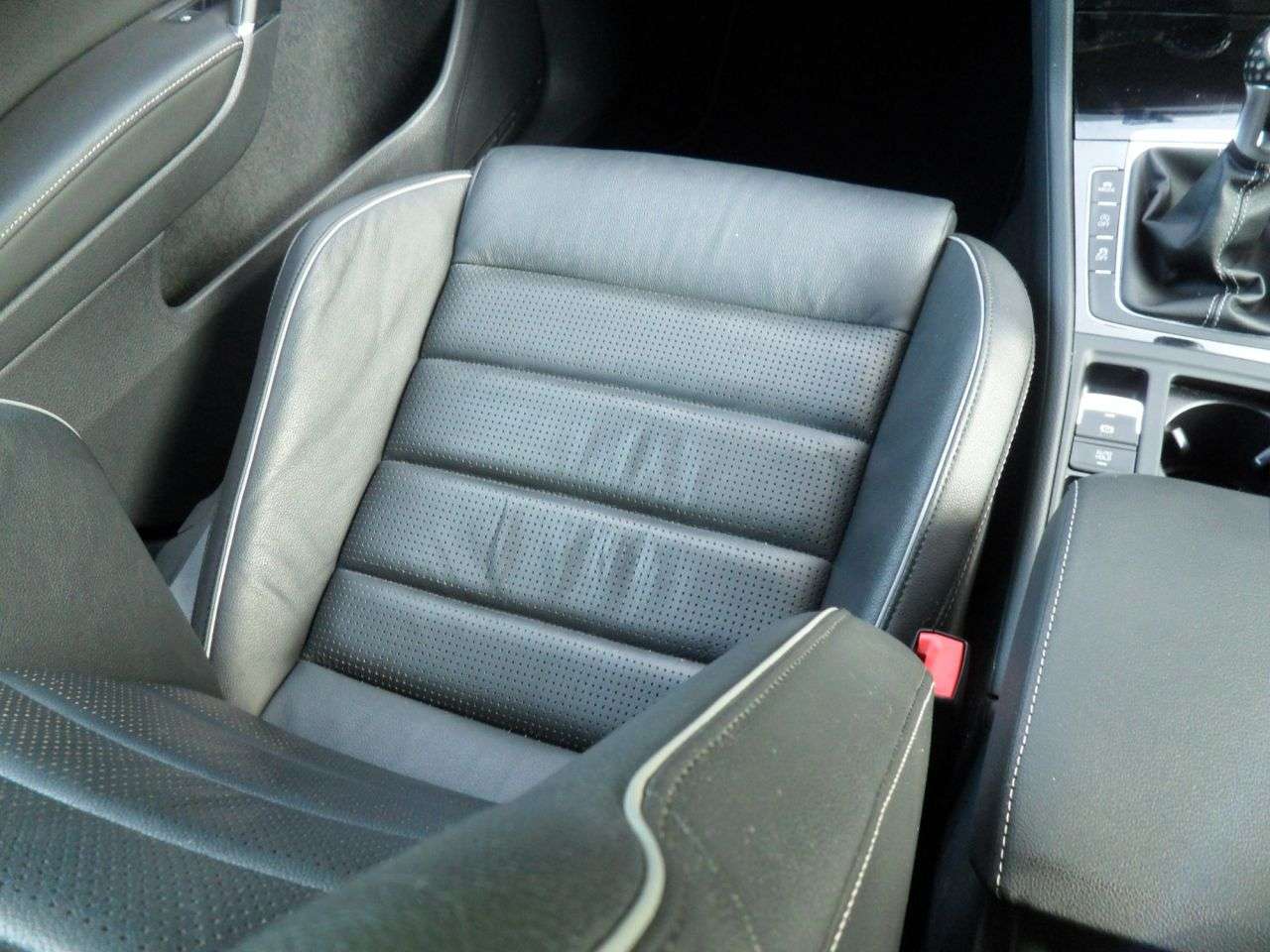 2017 VOLKSWAGEN GOLF 2017 VOLKSWAGEN GOLF
