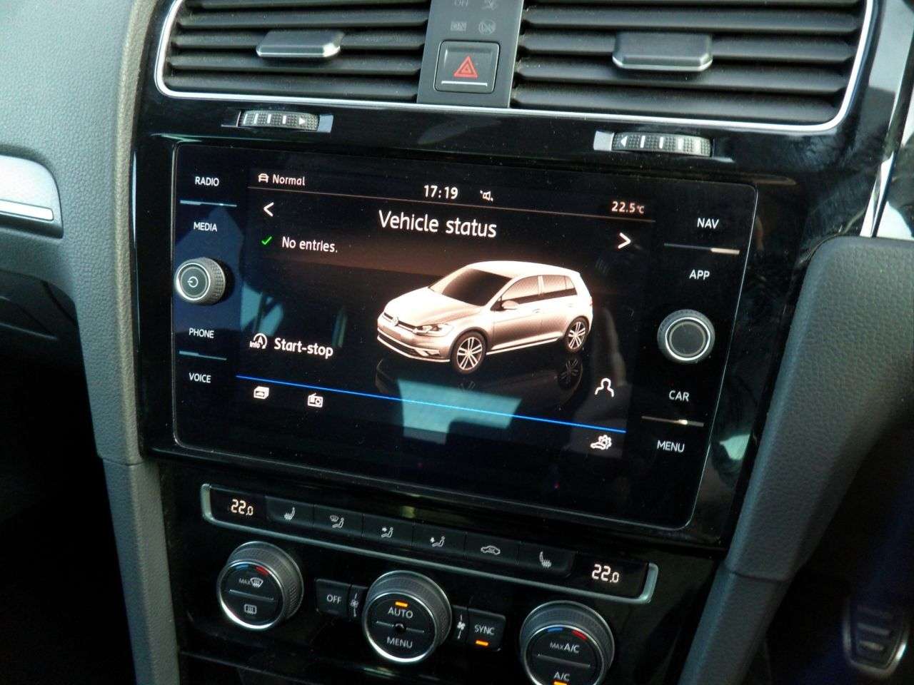 2017 VOLKSWAGEN GOLF 2017 VOLKSWAGEN GOLF