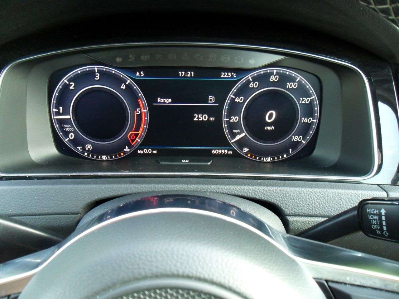 2017 VOLKSWAGEN GOLF 2017 VOLKSWAGEN GOLF