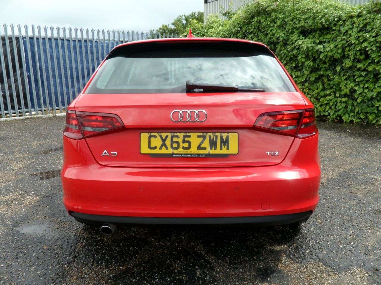 A 2015 AUDI A3 1.6 TDI Sport Sportback 5dr Diesel Manual Euro 6 (s/s) (Nav) (110 ps) Cam-B A 2015 AUDI A3 1.6 TDI Sport Sportback 5dr Diesel Manual Euro 6 (s/s) (Nav) (110 ps) Cam-B