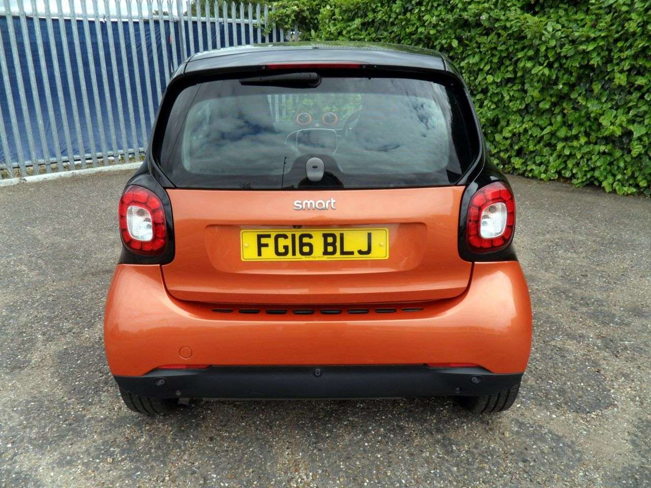 A 2016 SMART FORTWO 0.9T Prime (Premium Plus) Coupe 2dr Petrol Twinamic Euro 6 (s/s) (90 ps) Lo A 2016 SMART FORTWO 0.9T Prime (Premium Plus) Coupe 2dr Petrol Twinamic Euro 6 (s/s) (90 ps) Lo