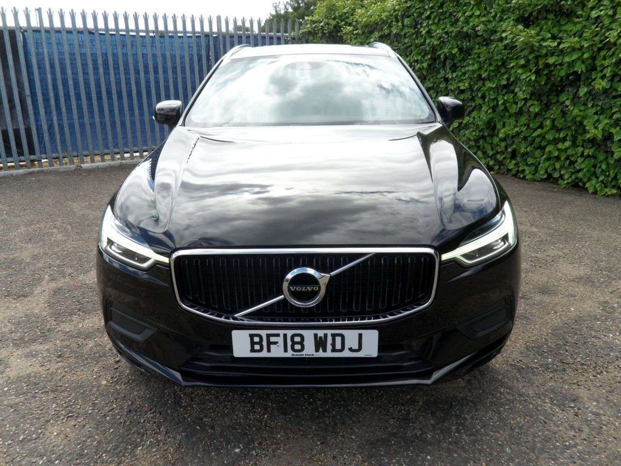 A 2018 VOLVO XC60 2.0 D4 Momentum SUV 5dr Diesel Manual AWD Euro 6 (s/s) (190 ps) Blond Leath A 2018 VOLVO XC60 2.0 D4 Momentum SUV 5dr Diesel Manual AWD Euro 6 (s/s) (190 ps) Blond Leath