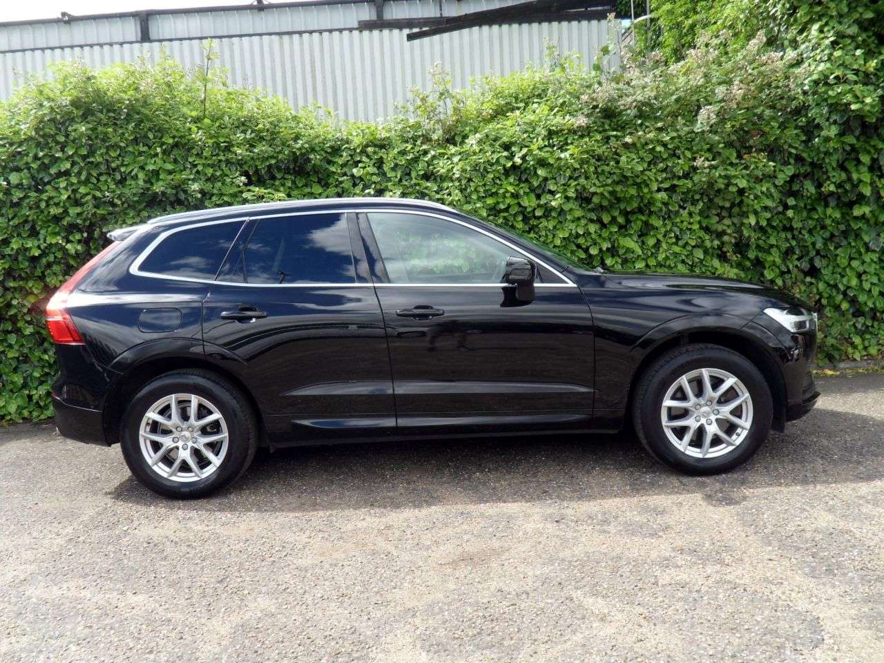 A 2018 VOLVO XC60 2.0 D4 Momentum SUV 5dr Diesel Manual AWD Euro 6 (s/s) (190 ps) Blond Leath A 2018 VOLVO XC60 2.0 D4 Momentum SUV 5dr Diesel Manual AWD Euro 6 (s/s) (190 ps) Blond Leath