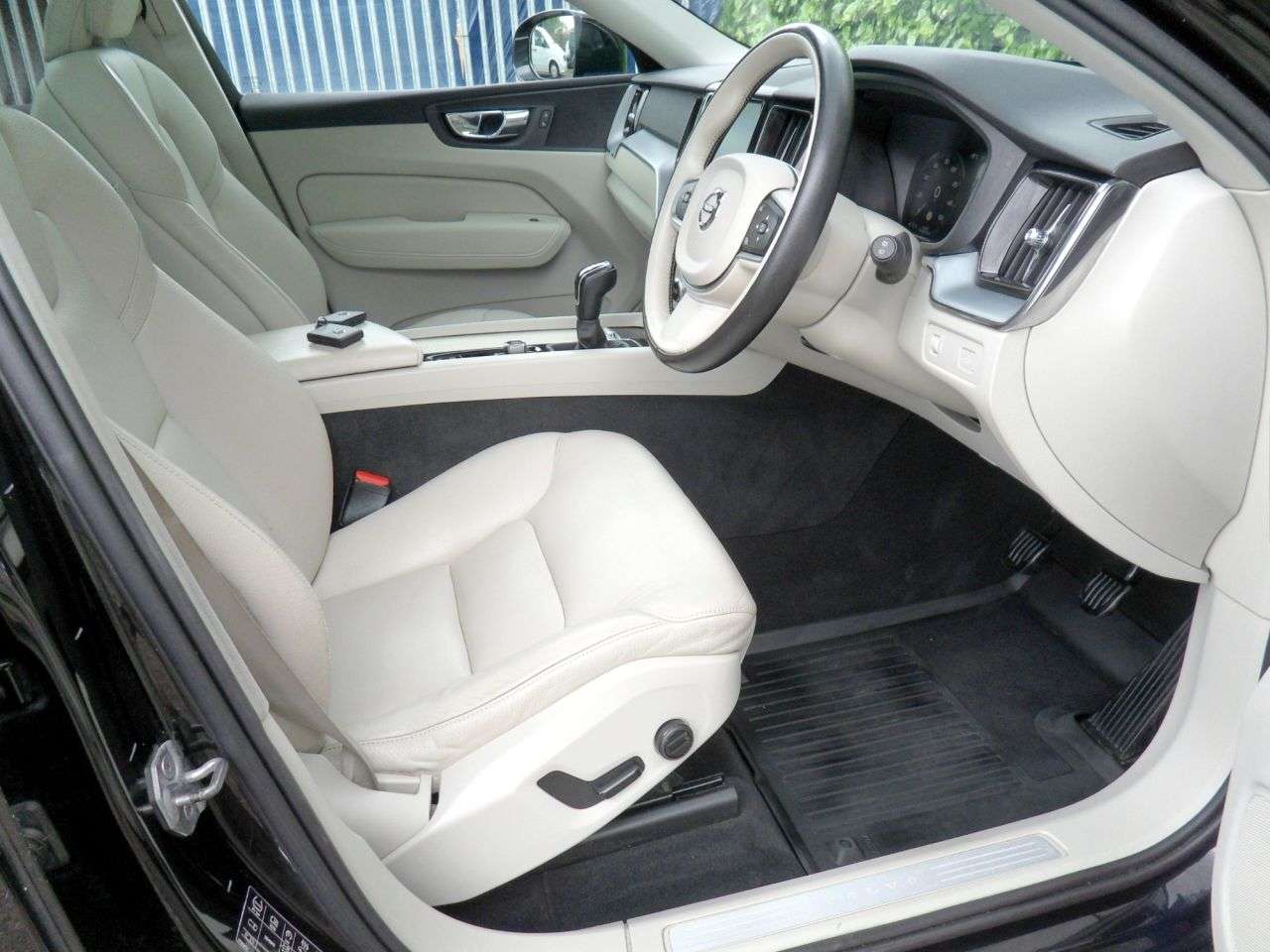 2018 VOLVO XC60 2018 VOLVO XC60