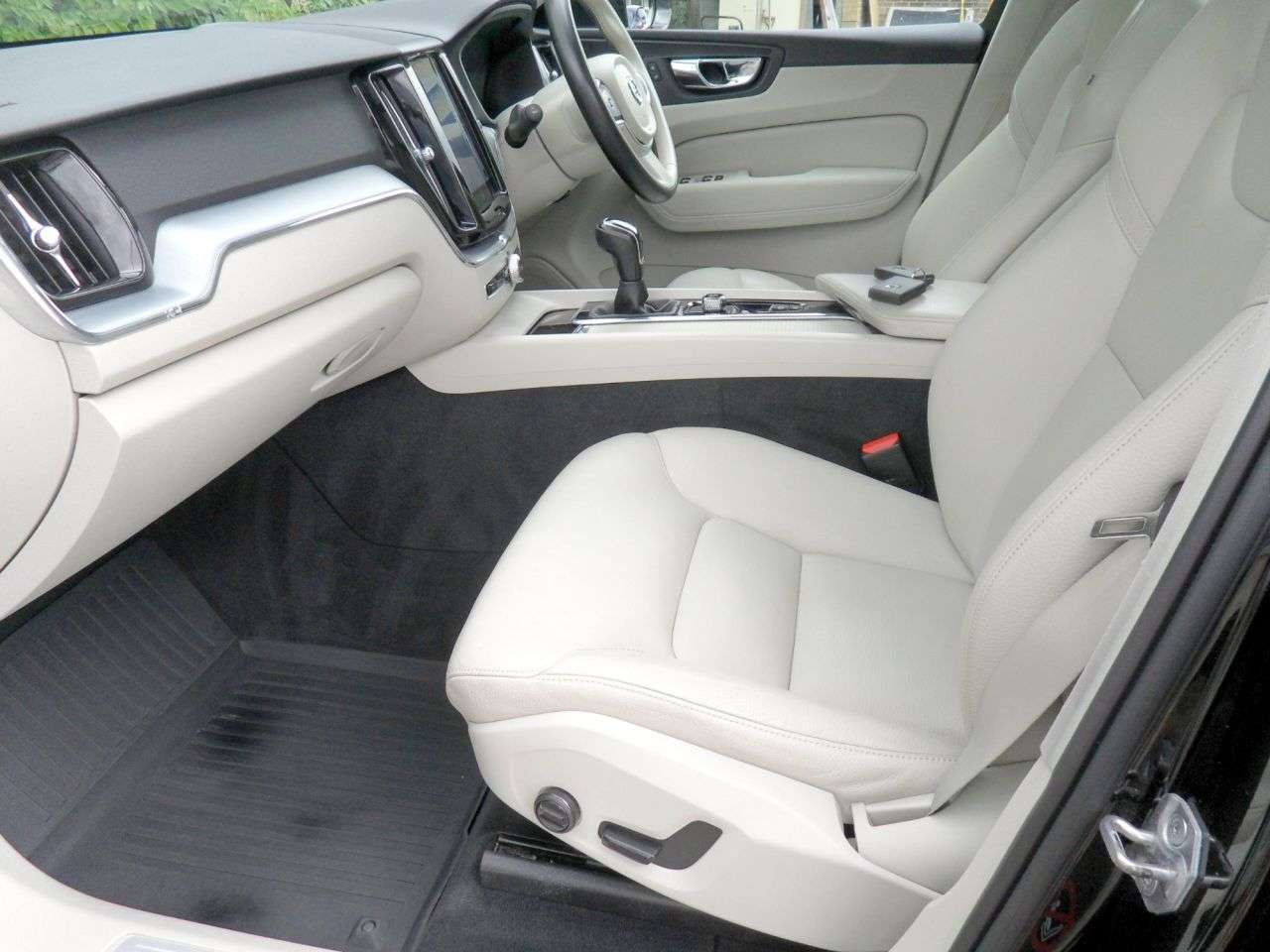 2018 VOLVO XC60 2018 VOLVO XC60