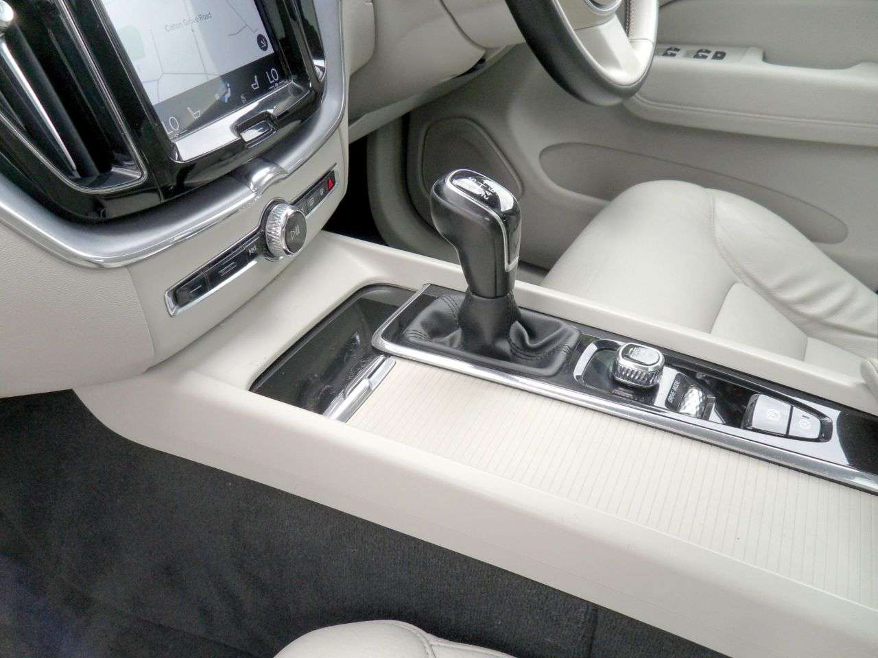 2018 VOLVO XC60 2018 VOLVO XC60