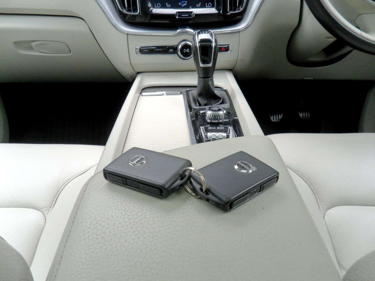 2018 VOLVO XC60 2018 VOLVO XC60
