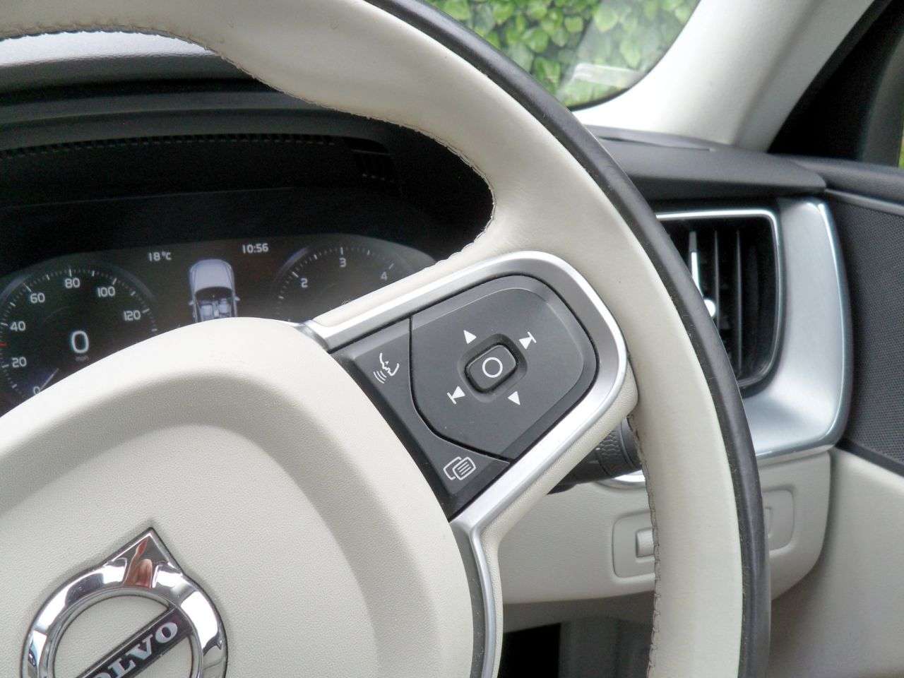 2018 VOLVO XC60 2018 VOLVO XC60