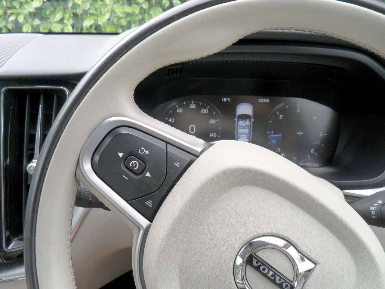 2018 VOLVO XC60 2018 VOLVO XC60