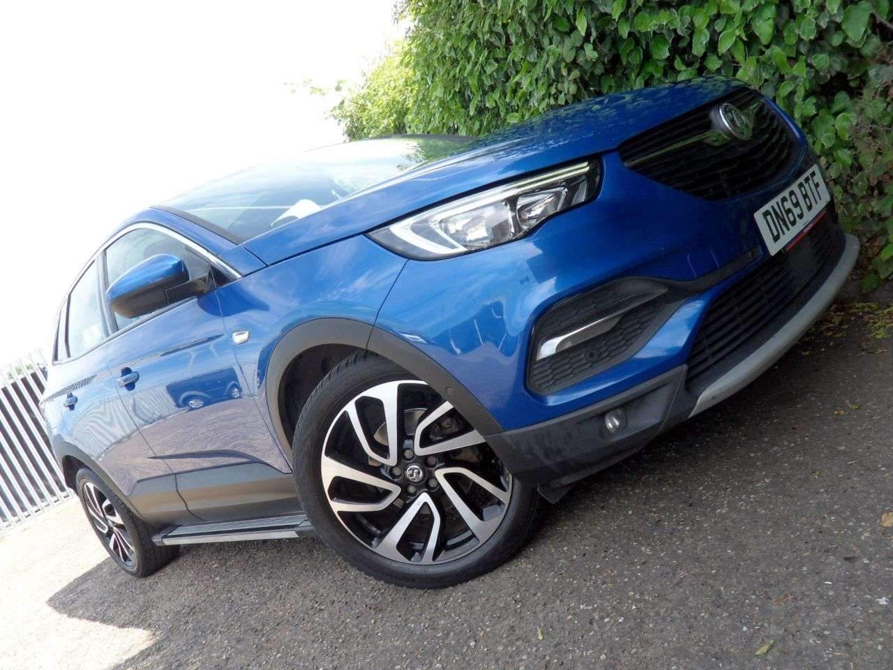 A 2019 VAUXHALL GRANDLAND X 1.5 Turbo D BlueInjection Elite Nav SUV 5dr Diesel Manual Euro 6 (s/s) (130 A 2019 VAUXHALL GRANDLAND X 1.5 Turbo D BlueInjection Elite Nav SUV 5dr Diesel Manual Euro 6 (s/s) (130