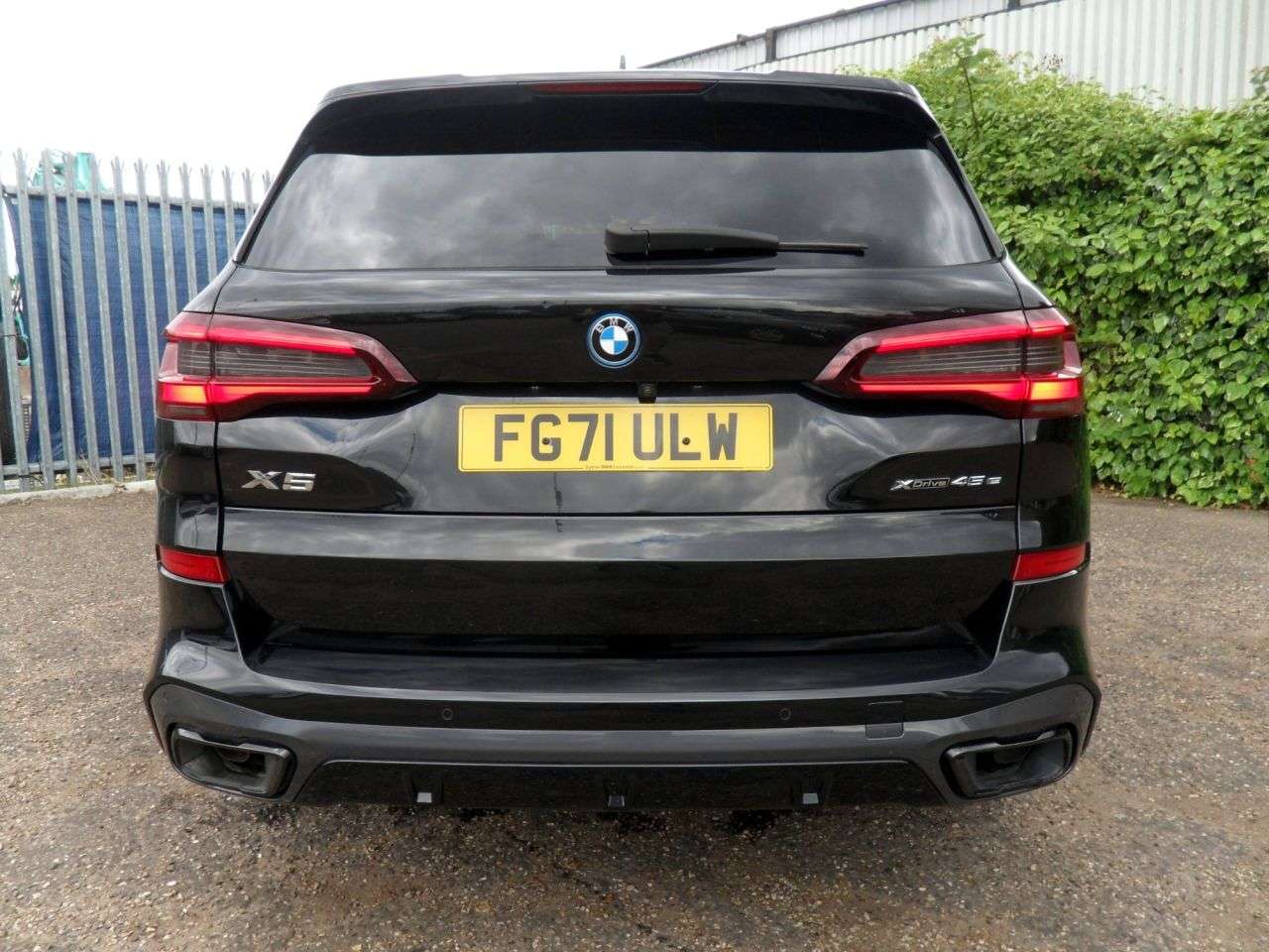 A 2021 BMW X5 3.0 45e 24kWh M Sport SUV 5dr Petrol Plug-in Hybrid Auto xDrive Euro 6 (s/s A 2021 BMW X5 3.0 45e 24kWh M Sport SUV 5dr Petrol Plug-in Hybrid Auto xDrive Euro 6 (s/s