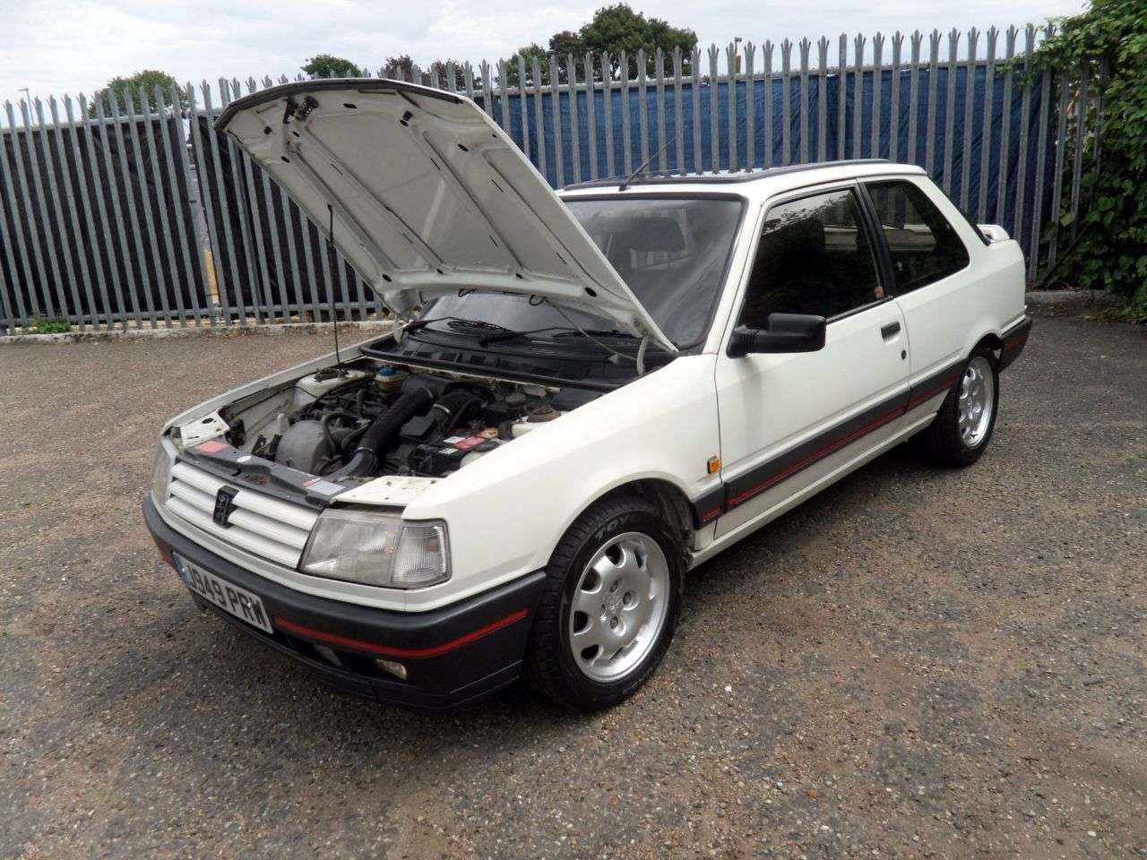 1991 PEUGEOT 309 1991 PEUGEOT 309