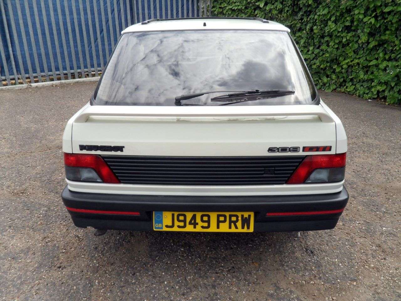 1991 PEUGEOT 309 1991 PEUGEOT 309