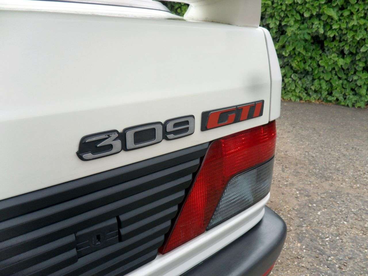 1991 PEUGEOT 309 1991 PEUGEOT 309