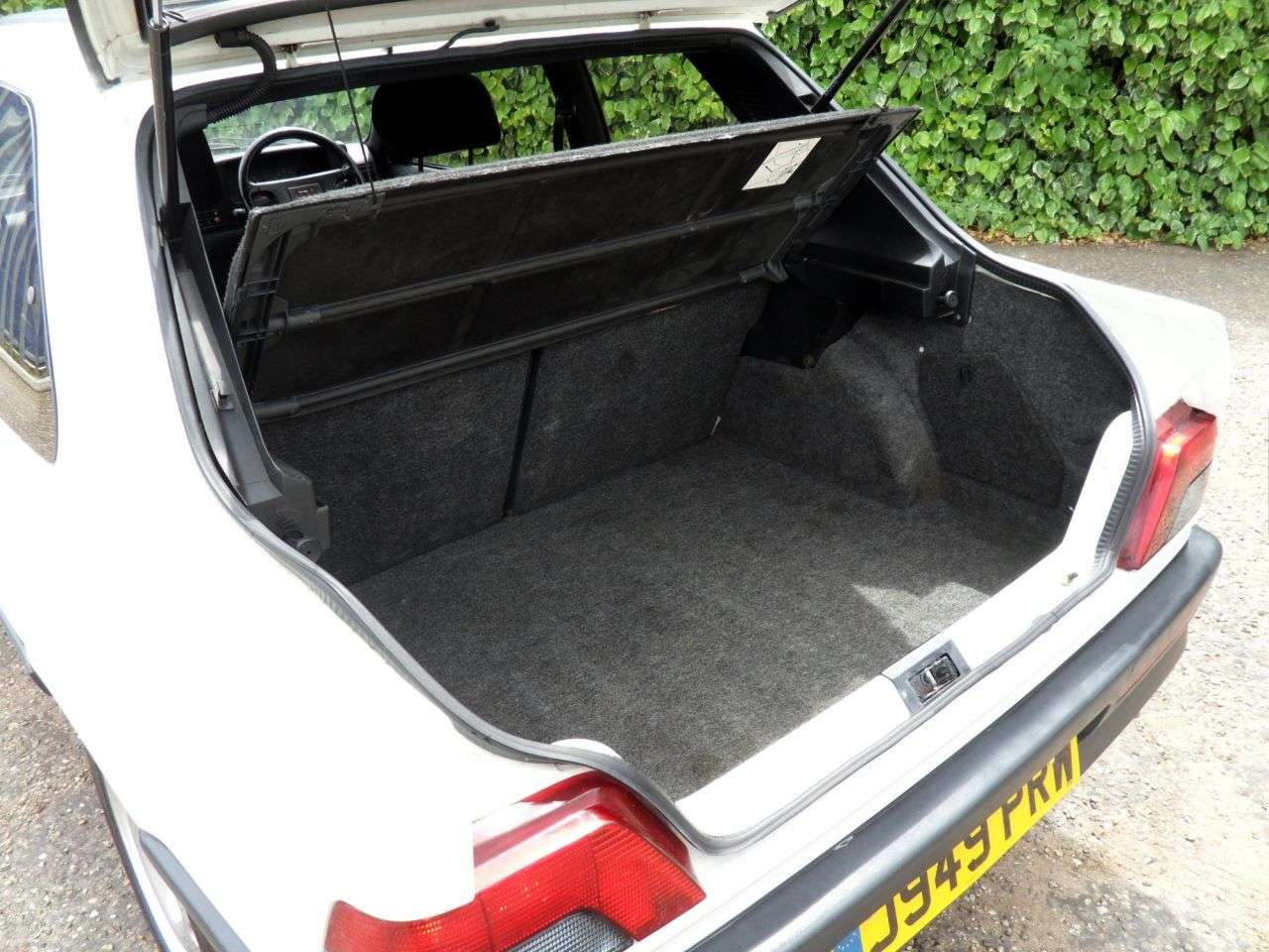 1991 PEUGEOT 309 1991 PEUGEOT 309