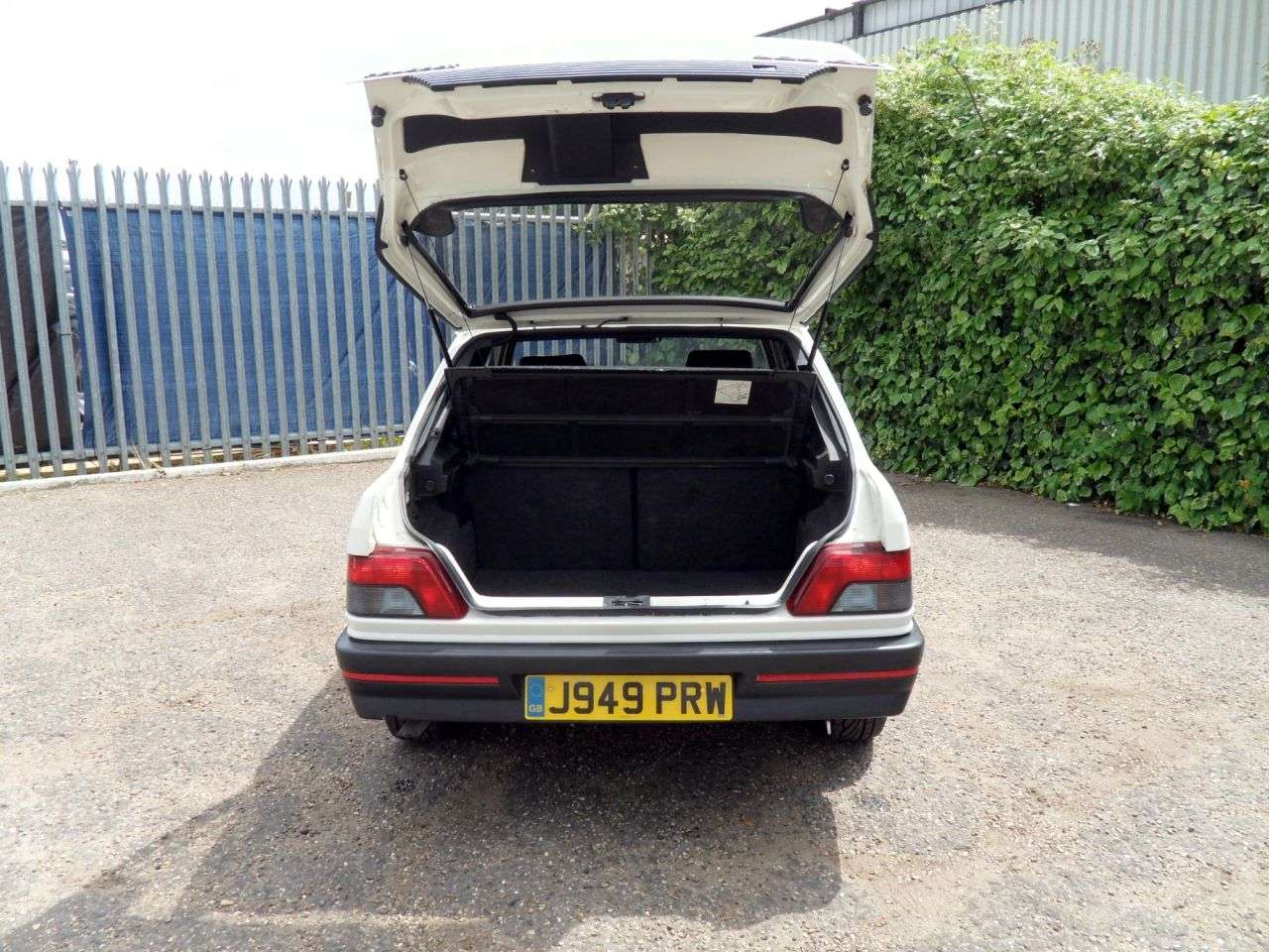 1991 PEUGEOT 309 1991 PEUGEOT 309