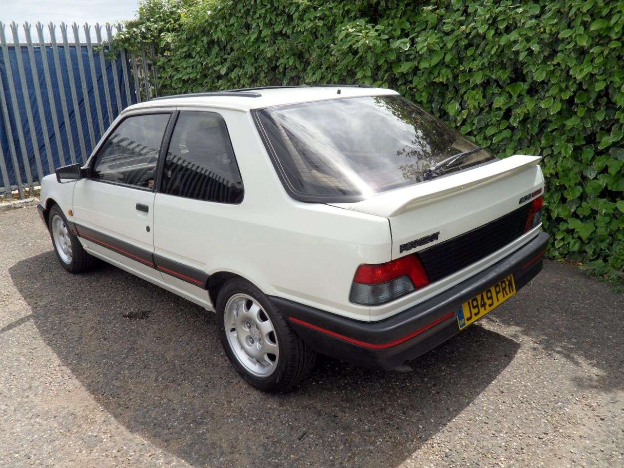1991 PEUGEOT 309 1991 PEUGEOT 309