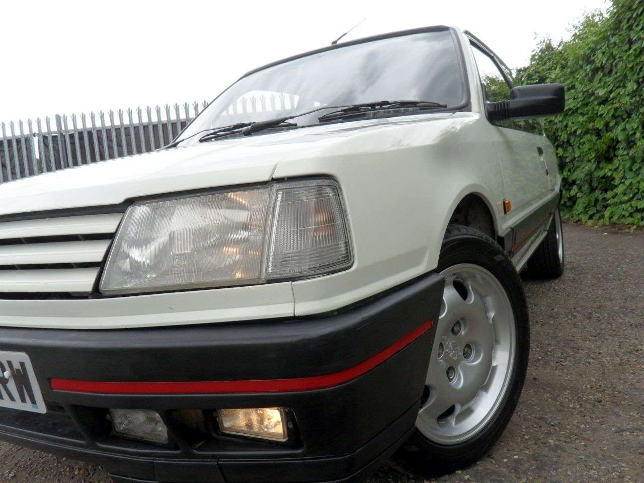 1991 PEUGEOT 309 1991 PEUGEOT 309