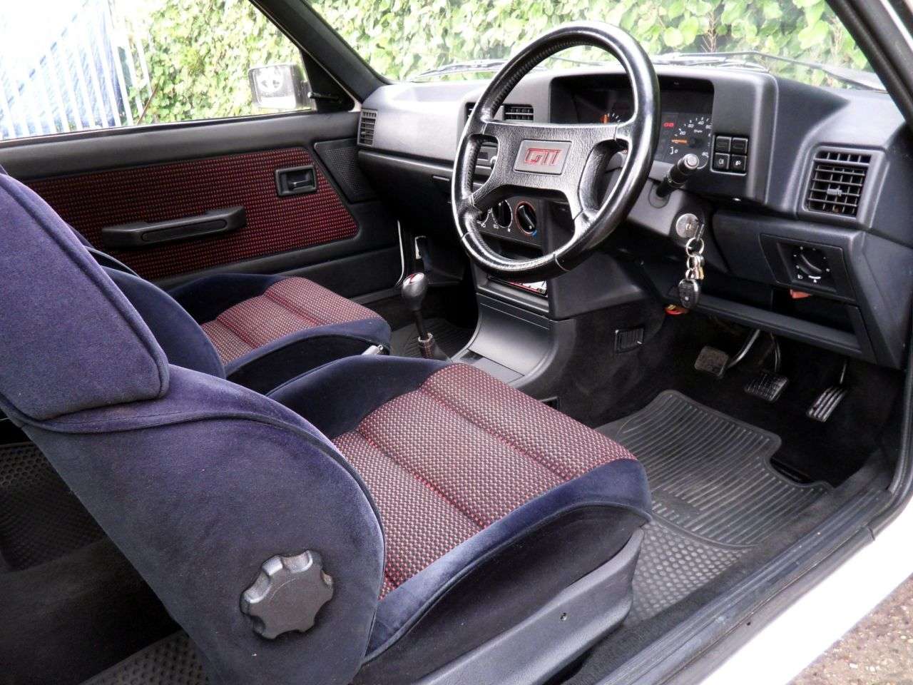 1991 PEUGEOT 309 1991 PEUGEOT 309