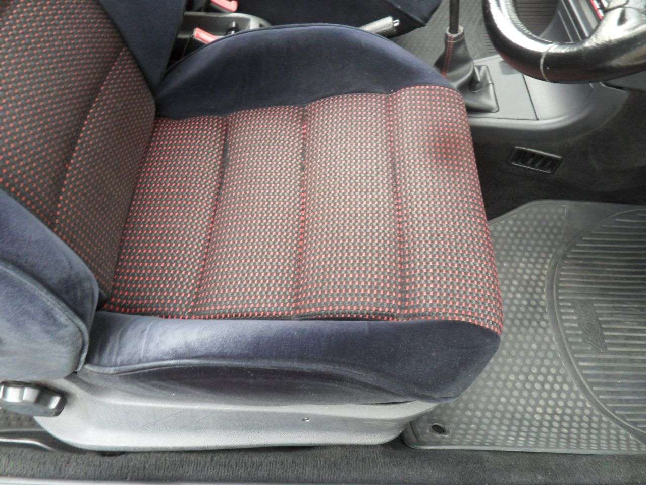 1991 PEUGEOT 309 1991 PEUGEOT 309