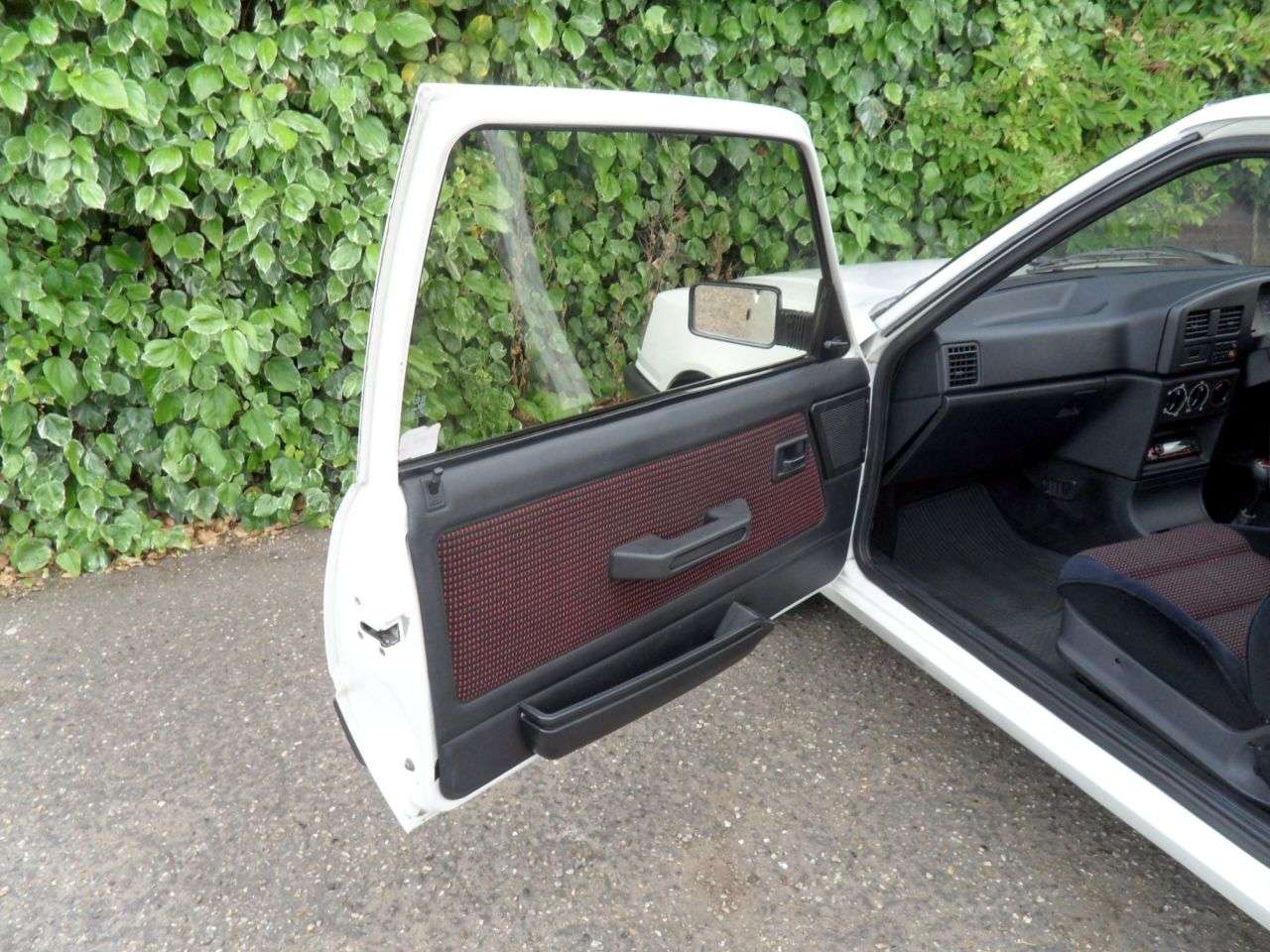 1991 PEUGEOT 309 1991 PEUGEOT 309