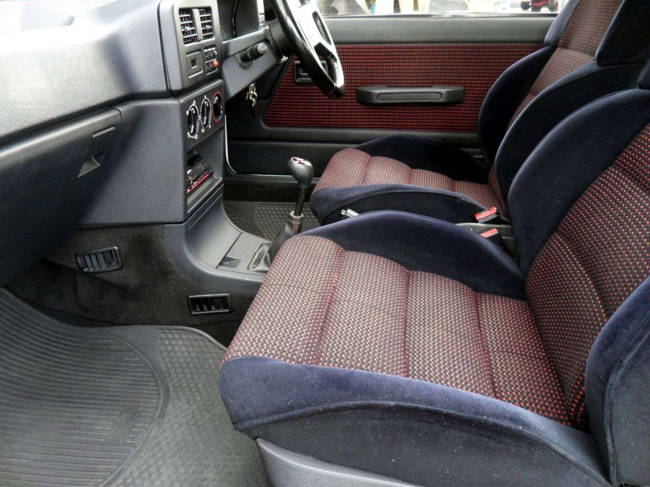 1991 PEUGEOT 309 1991 PEUGEOT 309
