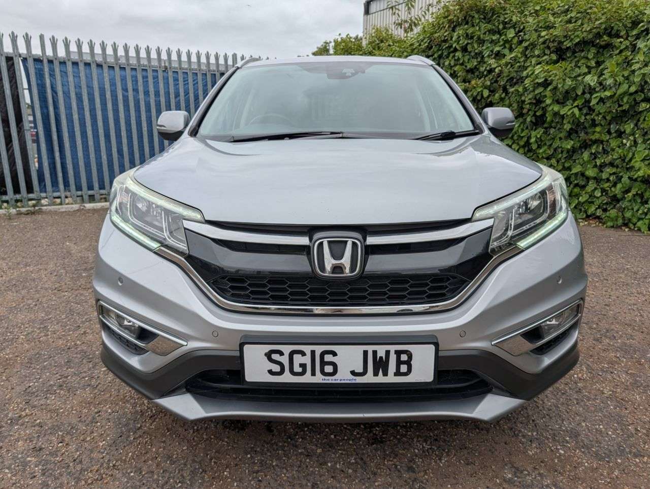 A 2016 HONDA CR-V 1.6 i-DTEC SE Plus Navi SUV 5dr Diesel Manual Euro 6 (s/s) (120 ps) Reverse A 2016 HONDA CR-V 1.6 i-DTEC SE Plus Navi SUV 5dr Diesel Manual Euro 6 (s/s) (120 ps) Reverse