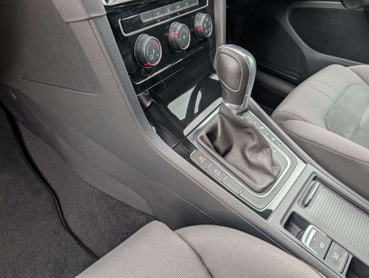 2018 VOLKSWAGEN GOLF 2018 VOLKSWAGEN GOLF