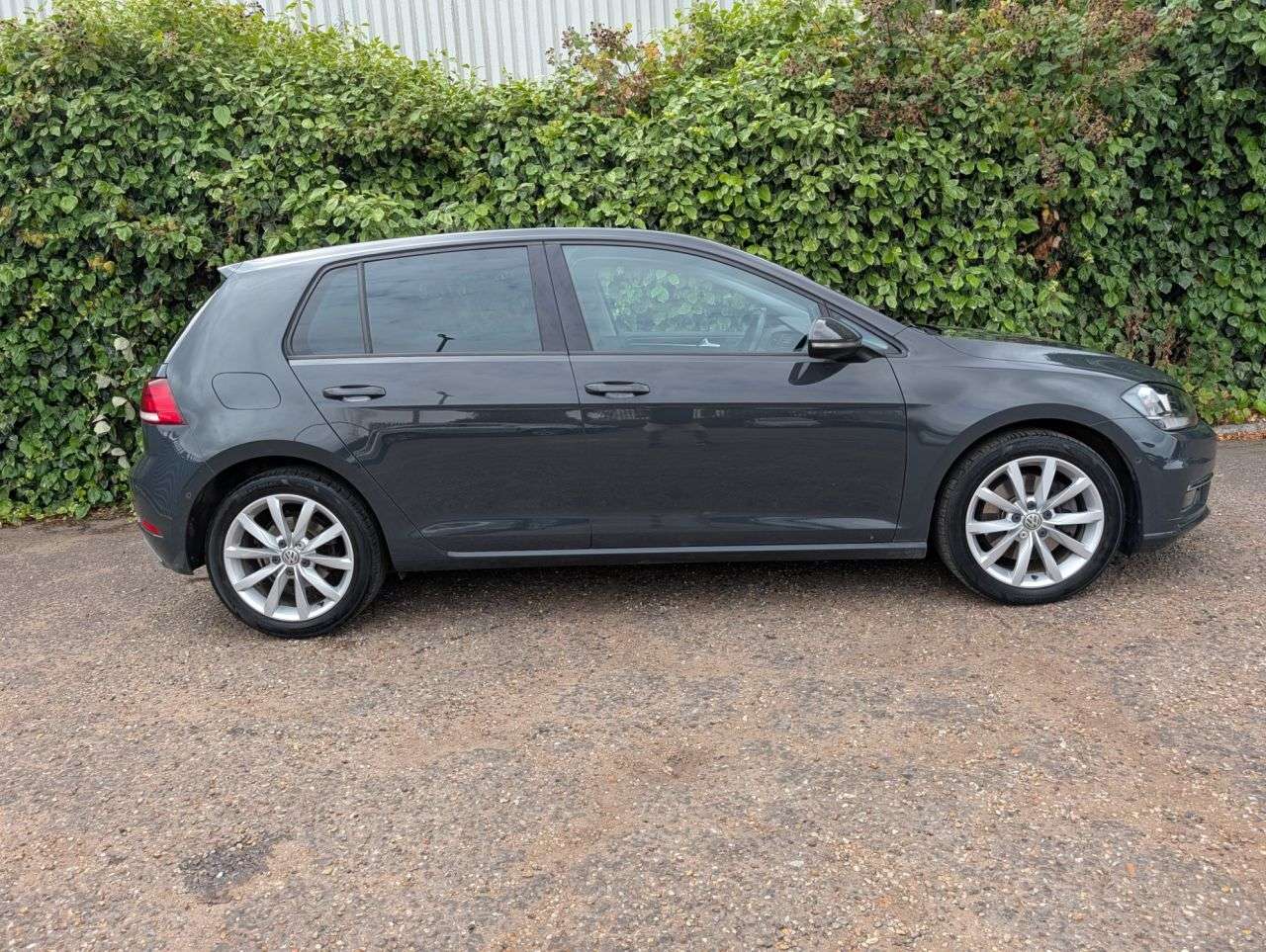 A 2018 VOLKSWAGEN GOLF 1.5 TSI EVO GT Hatchback 5dr Petrol DSG Euro 6 (s/s) (150 ps) Reverse Camer A 2018 VOLKSWAGEN GOLF 1.5 TSI EVO GT Hatchback 5dr Petrol DSG Euro 6 (s/s) (150 ps) Reverse Camer