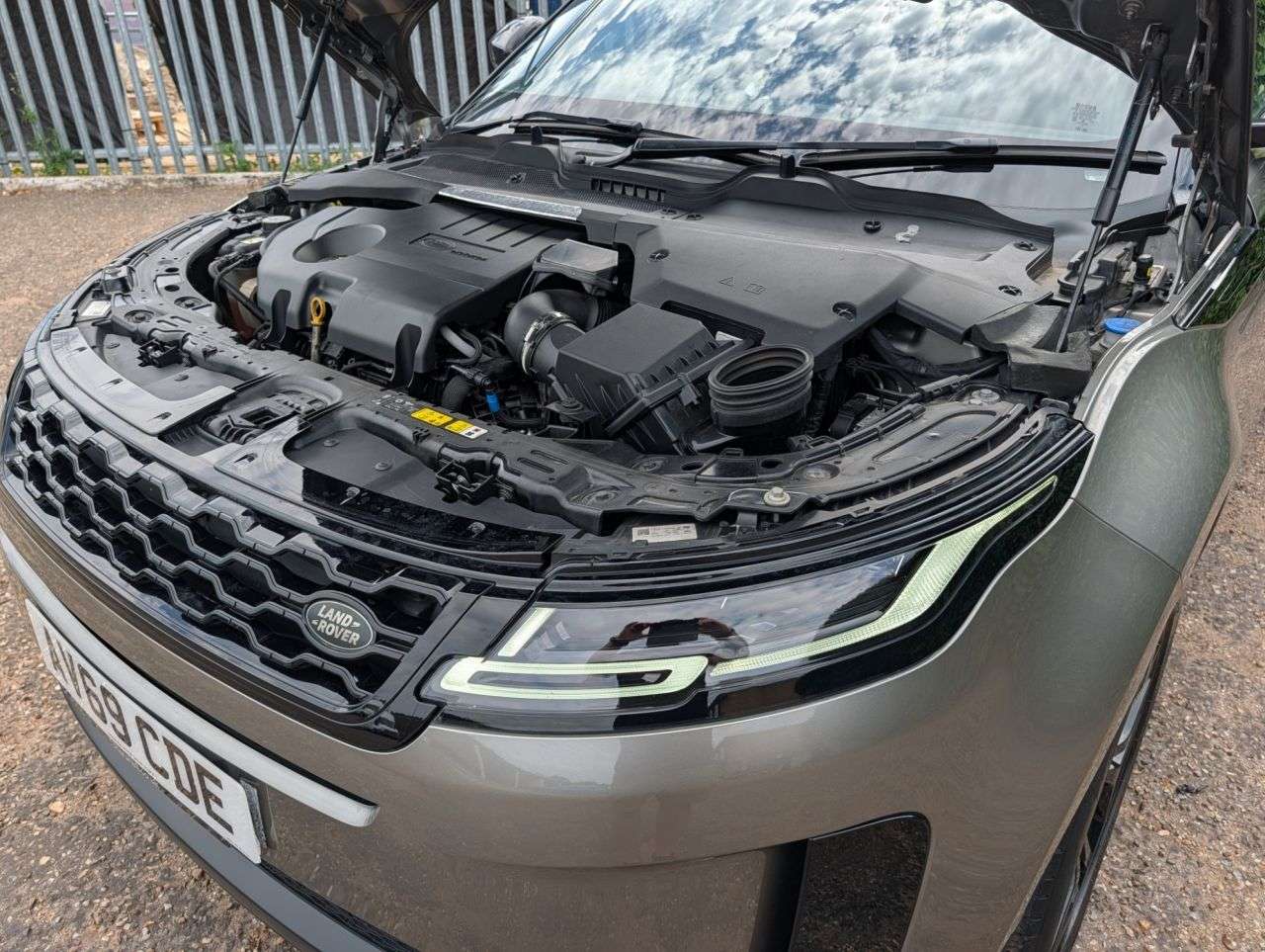2019 LAND ROVER RANGE ROVER EVOQUE 2019 LAND ROVER RANGE ROVER EVOQUE