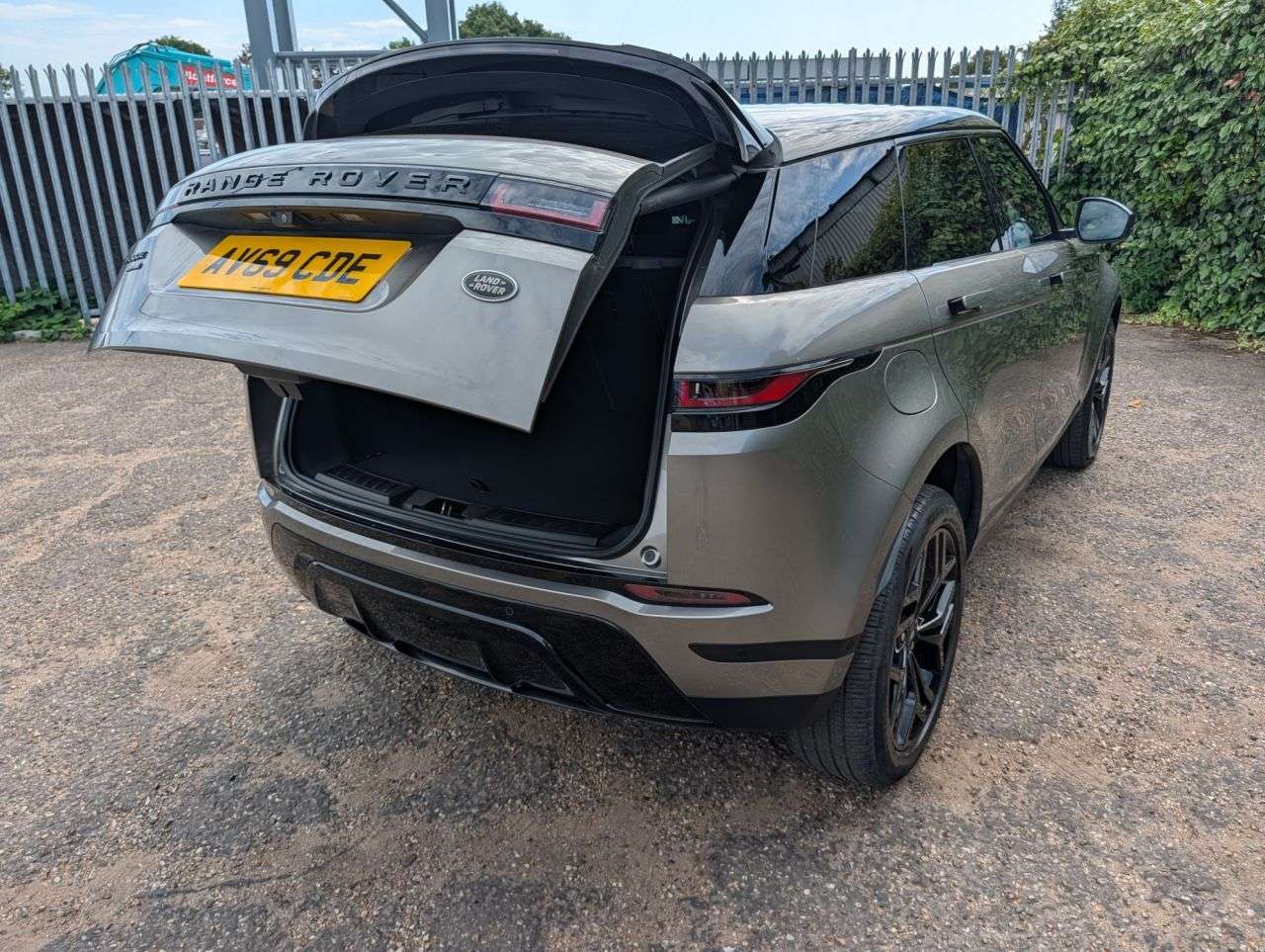 2019 LAND ROVER RANGE ROVER EVOQUE 2019 LAND ROVER RANGE ROVER EVOQUE