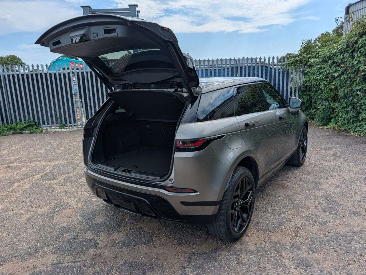 2019 LAND ROVER RANGE ROVER EVOQUE 2019 LAND ROVER RANGE ROVER EVOQUE