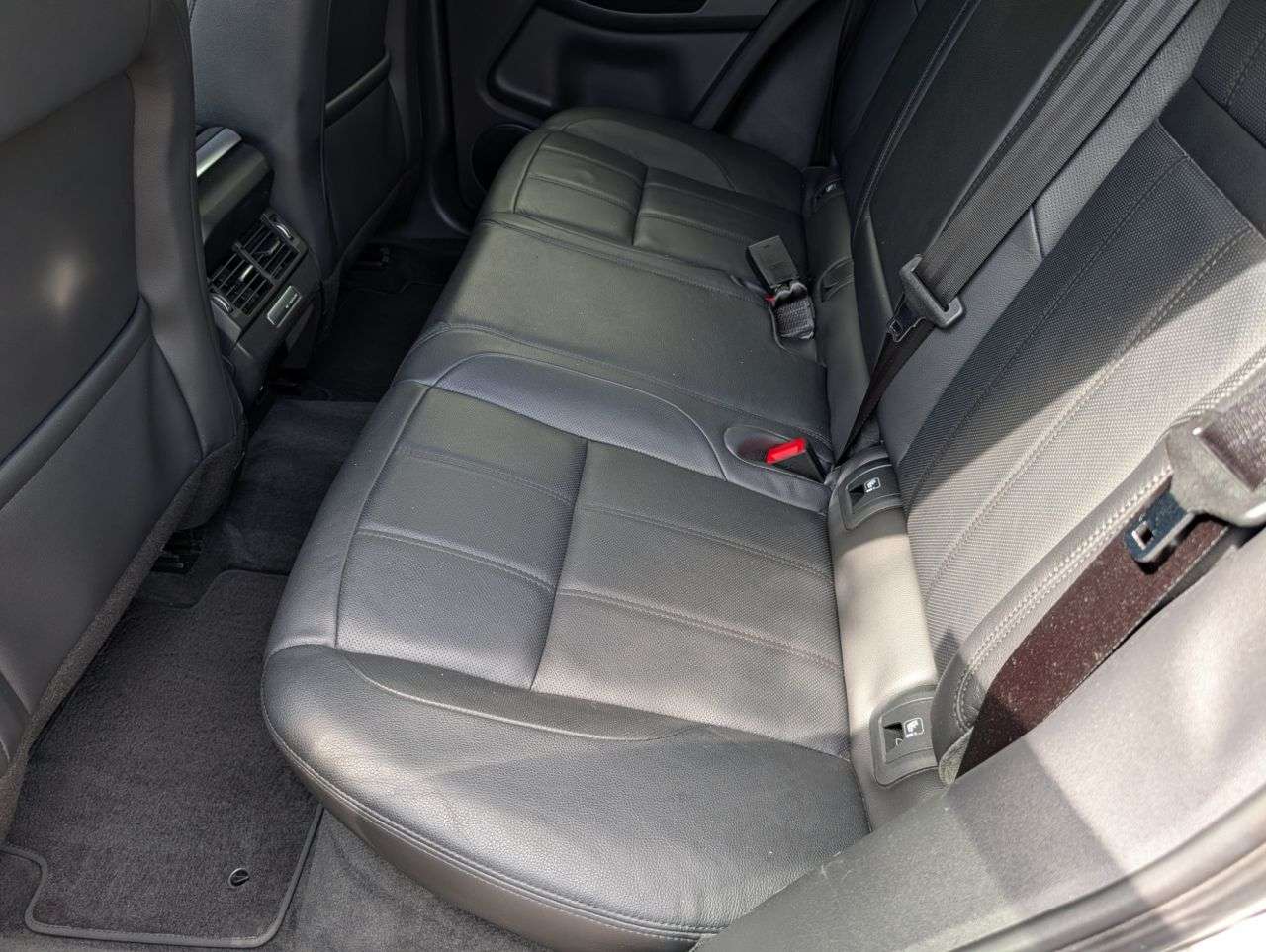 2019 LAND ROVER RANGE ROVER EVOQUE 2019 LAND ROVER RANGE ROVER EVOQUE