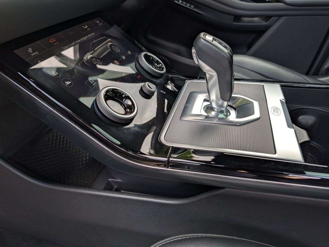 2019 LAND ROVER RANGE ROVER EVOQUE 2019 LAND ROVER RANGE ROVER EVOQUE
