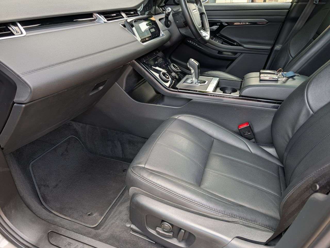 2019 LAND ROVER RANGE ROVER EVOQUE 2019 LAND ROVER RANGE ROVER EVOQUE