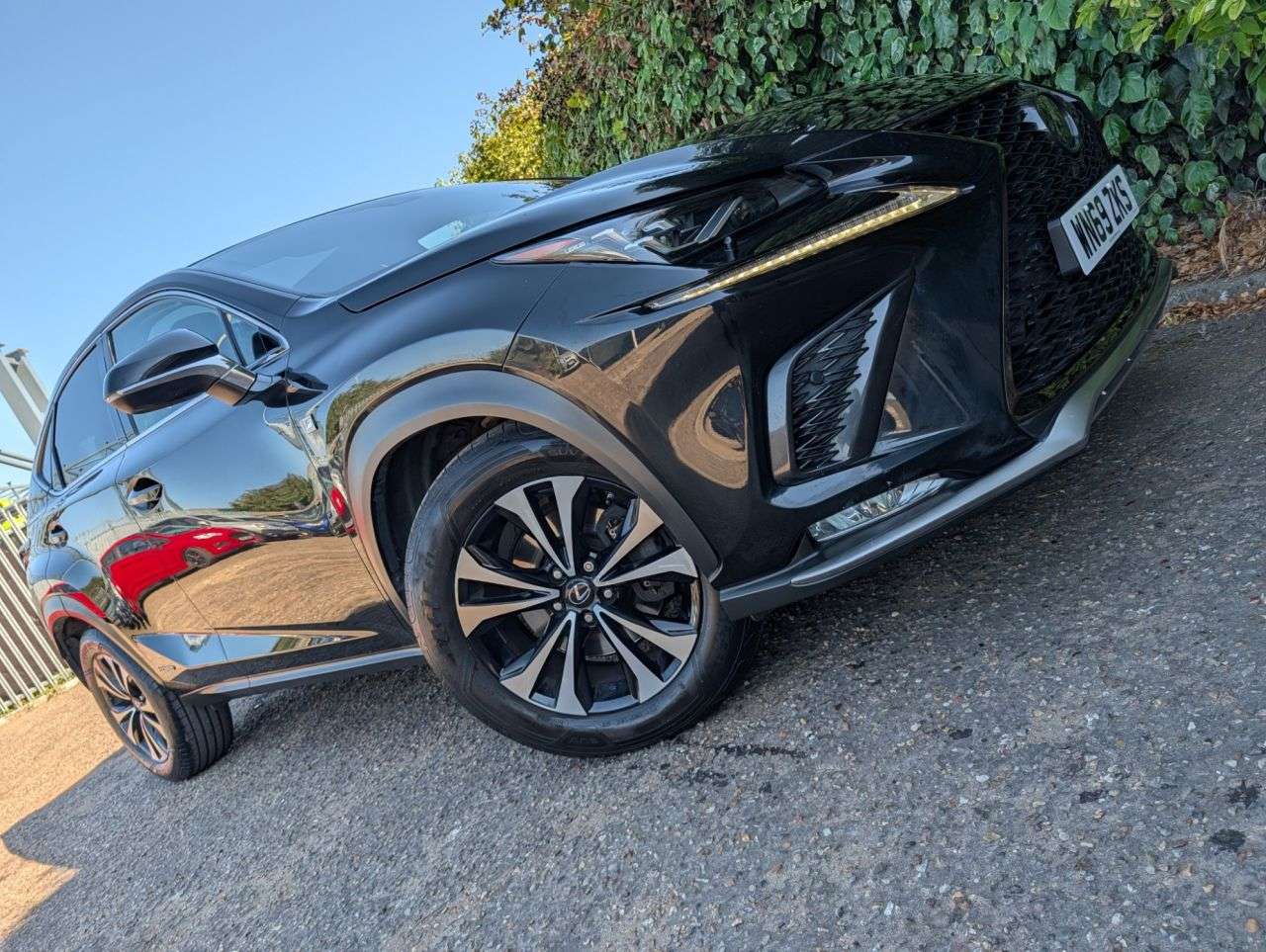 A 2019 LEXUS NX 2.5 300h GPF F Sport SUV 5dr Petrol Hybrid E-CVT 4WD Euro 6 (s/s) (197 ps) A 2019 LEXUS NX 2.5 300h GPF F Sport SUV 5dr Petrol Hybrid E-CVT 4WD Euro 6 (s/s) (197 ps)